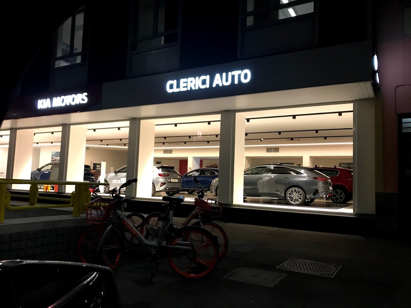 Clerici Auto - Milano Via Cassinis